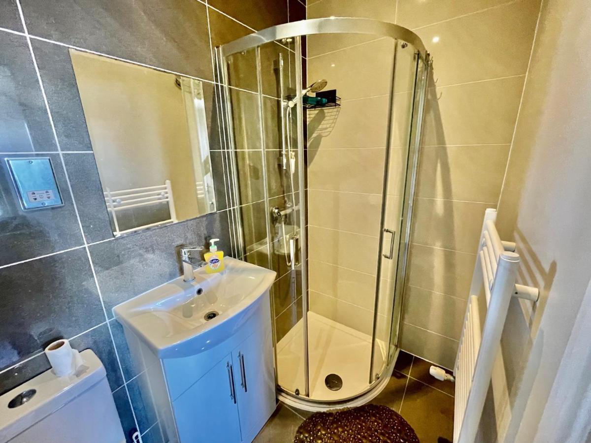 Cosy 1 Bedroom Flat! Londres Exterior foto